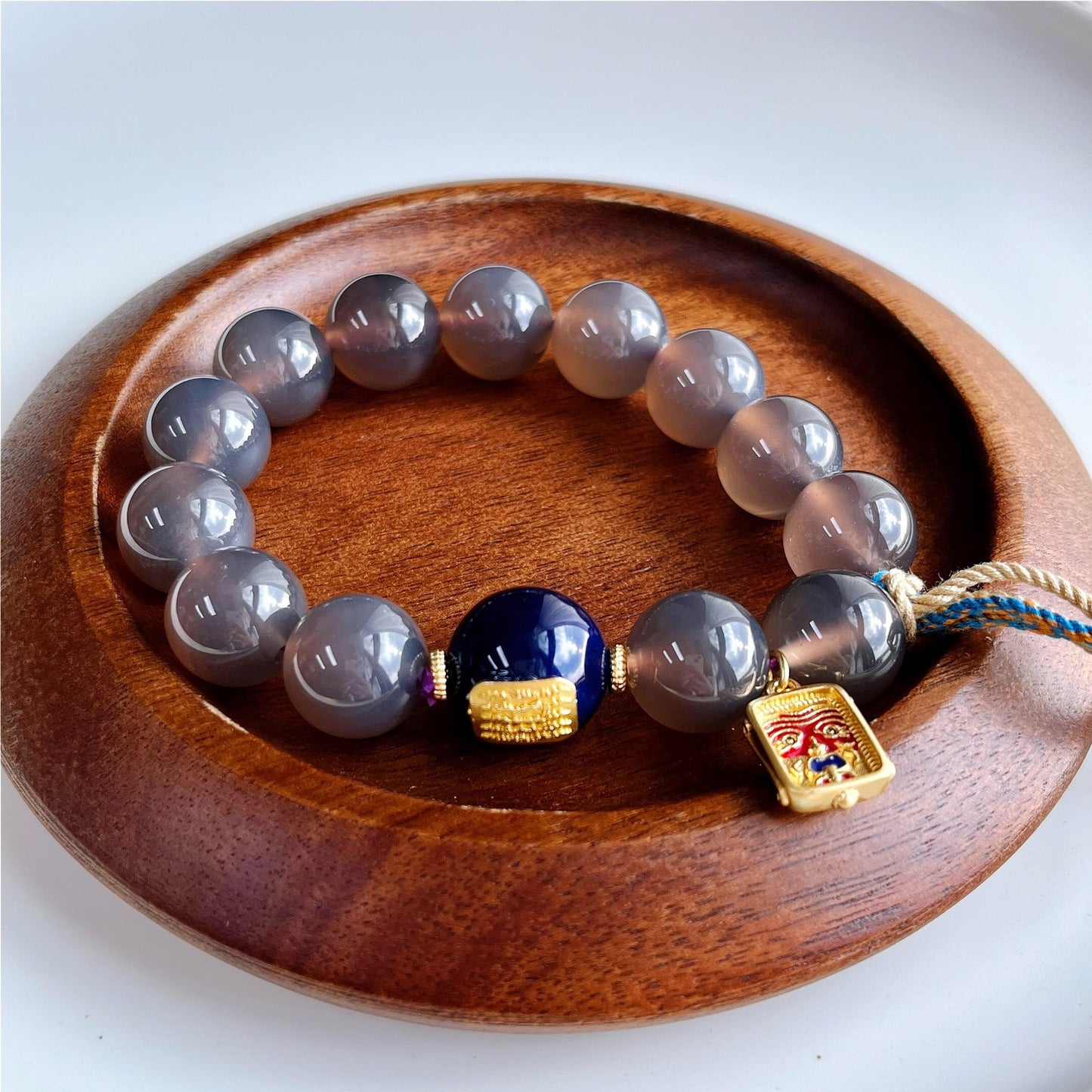 Outil ncient pour surmonter les obstacles karmiques : bracelet talisman en agate grise 